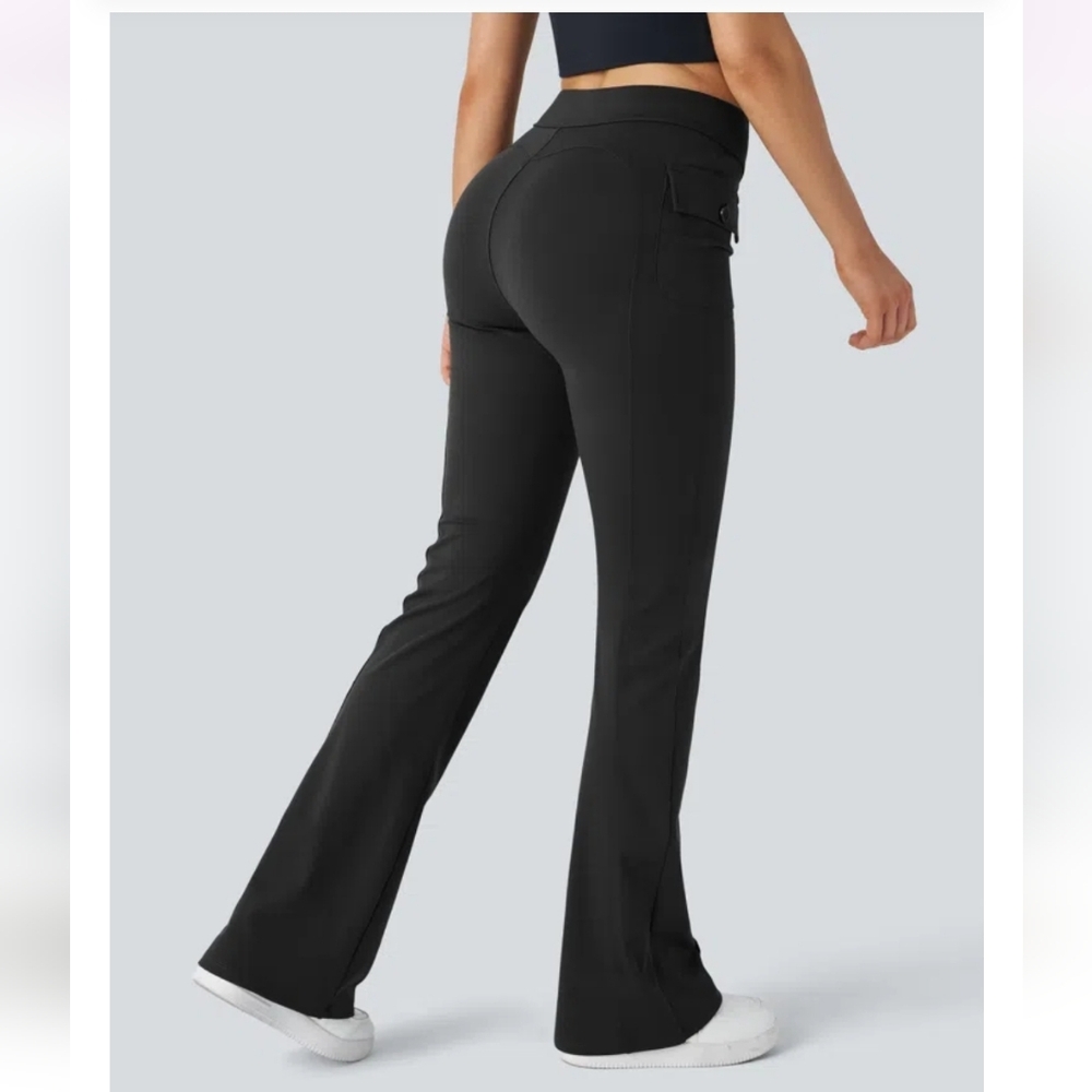 High-Waist Black Flare Pants with Front Seams - Picture 3 of 5